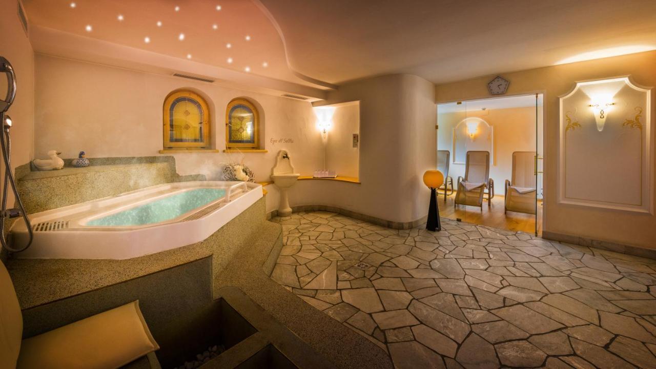 Hotel Armin Selva di Val Gardena Dış mekan fotoğraf